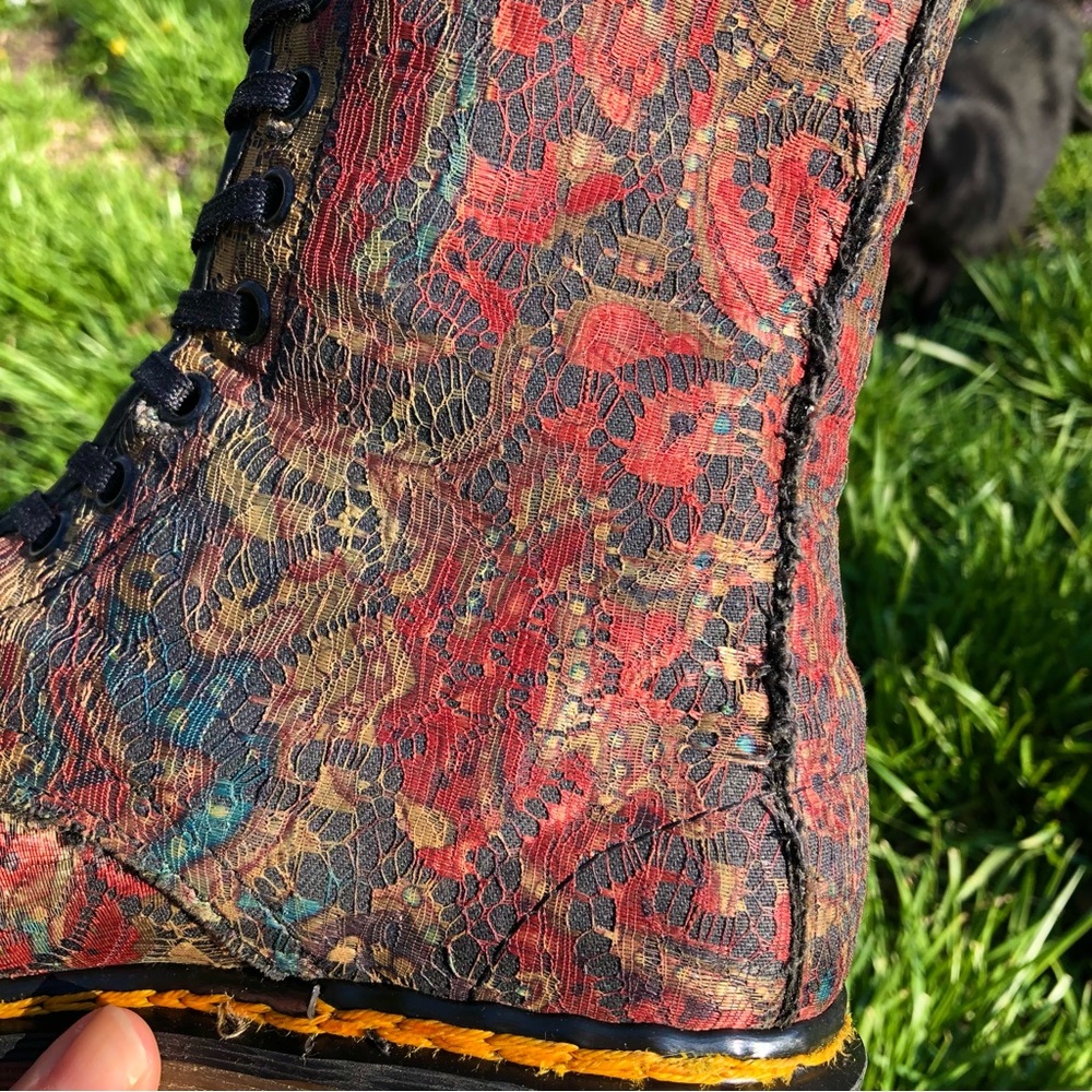 Rare 80s Dr. Martens 14 Eye Rainbow Paisley Lace Boots - Picture 9 of 16